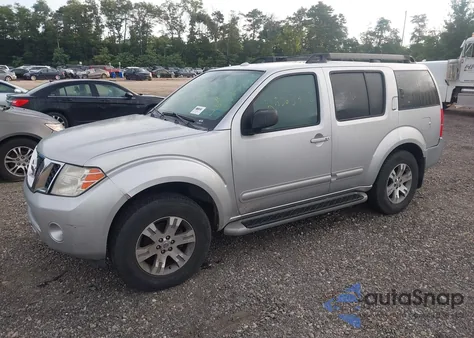 2010 Nissan Pathfinder Se z USA, uszkodzony, nr VIN 5N1AR1NB9AC613451